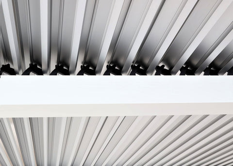 Aluminium Pergola 3x6m mit verstellbarem Lamellendach und 3 Seitenwänden - Weiß