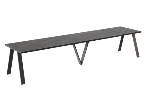 Ausziehbarer Esstisch "Lungo" 130-405cm (Beton Dunkel) von Endo-Möbel bei coso-home