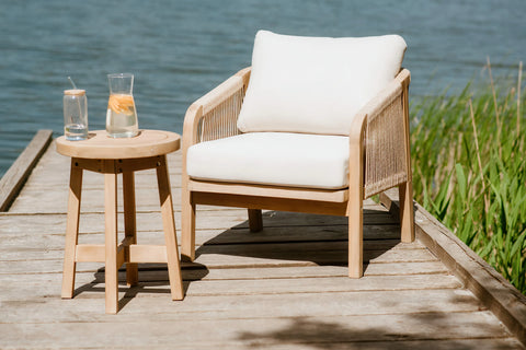 Furrore Marigold Balkonset 2+1 Akazienholz Helles Teakholz Grau – Handgeflochtene Sessel & Kaffeetisch