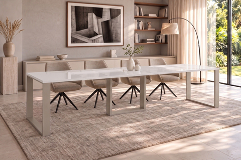 Ausziehbarer Esstisch Borys Max 130-330 x 85 cm für 4 6 8 10 12 14 Personen, Weiß Hochglanz, Kufengestell Kaschmir matt, Bild 1