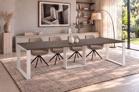 Ausziehbarer Esstisch Borys Bis 130-310 x 90 cm für 4 6 8 10 12 Personen, Beton Dunkel, Kufengestell Weiß matt, Bild 1