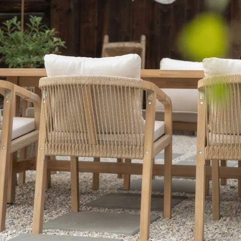 Furrore Marigold 8+1 Garten-Essgruppe aus Akazienholz Beige Handgeflochten 230x100cm