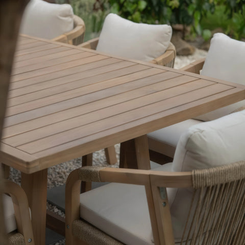 Furrore Marigold 8+1 Garten-Essgruppe aus Akazienholz Beige Handgeflochten 230x100cm